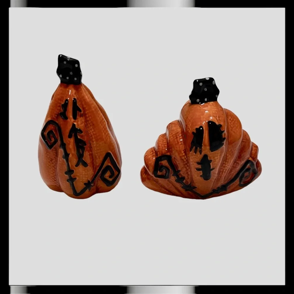 BLUE SKY Pumpkin Hand Crafted Hand Painted Salt & Pepper Set.